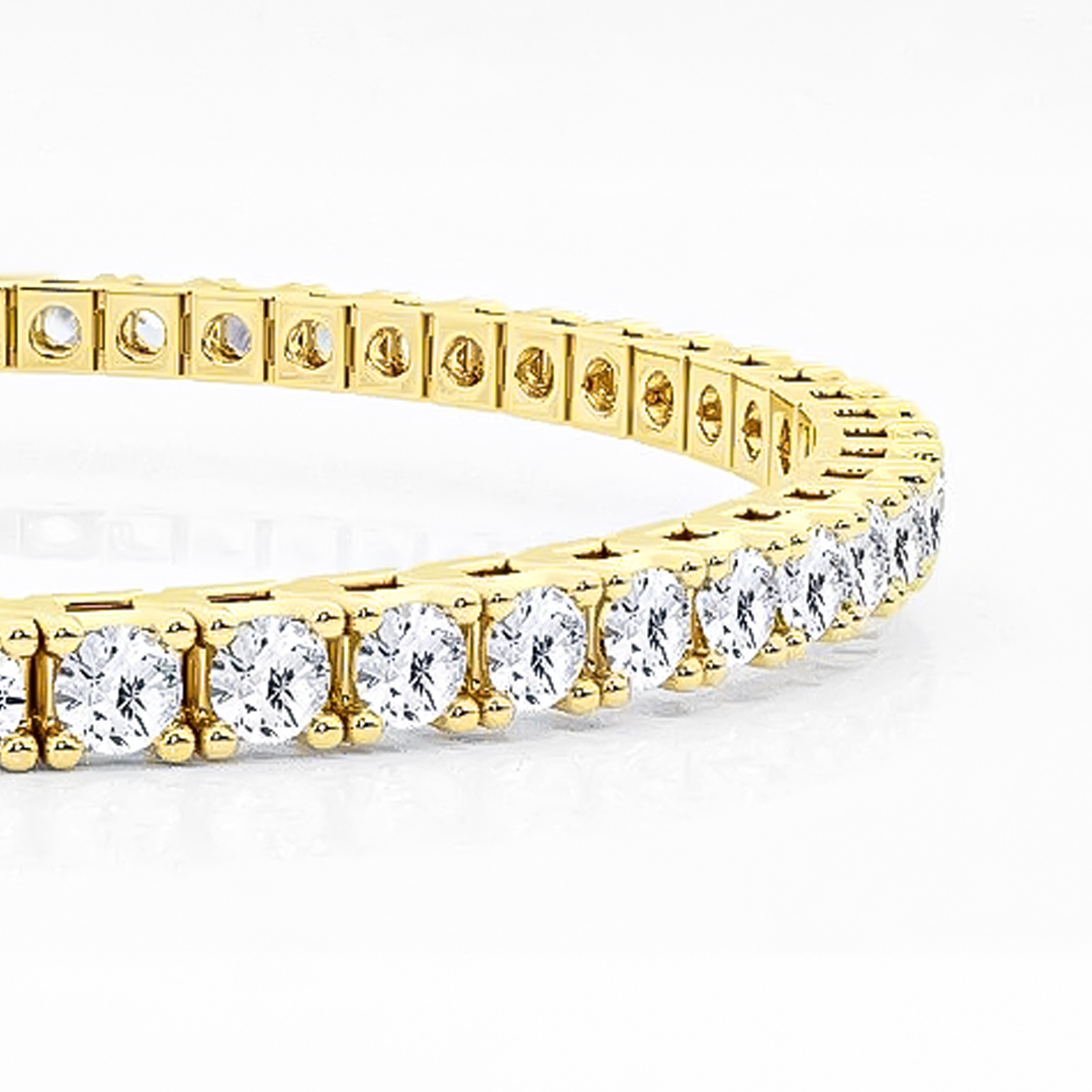 Timeless Round Brilliant Lab Grown Diamond Bracelet